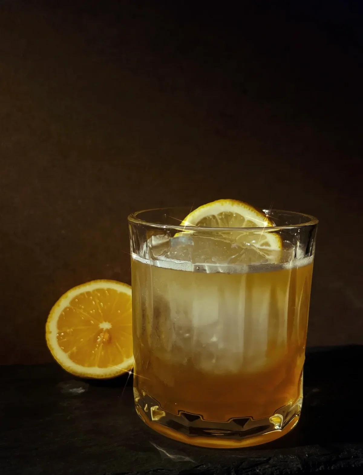 威士忌保存图片苹果版(威士忌的储存方法和保质期)-第4张图片-有道翻译官网 威士忌保存图片苹果版(威士忌的储存方法和保质期)-第4张图片-有道翻译官网